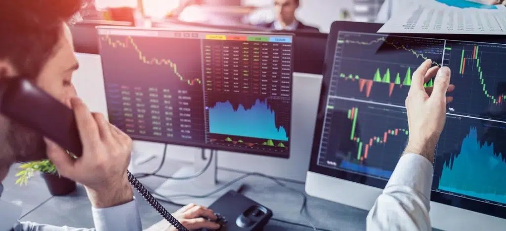 Deux hommes traders