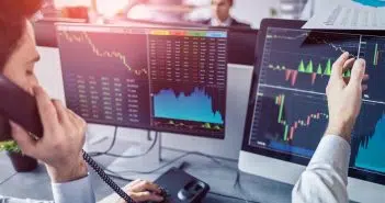 Deux hommes traders